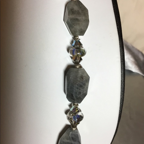 LABRODITE - Picture 4 of 6